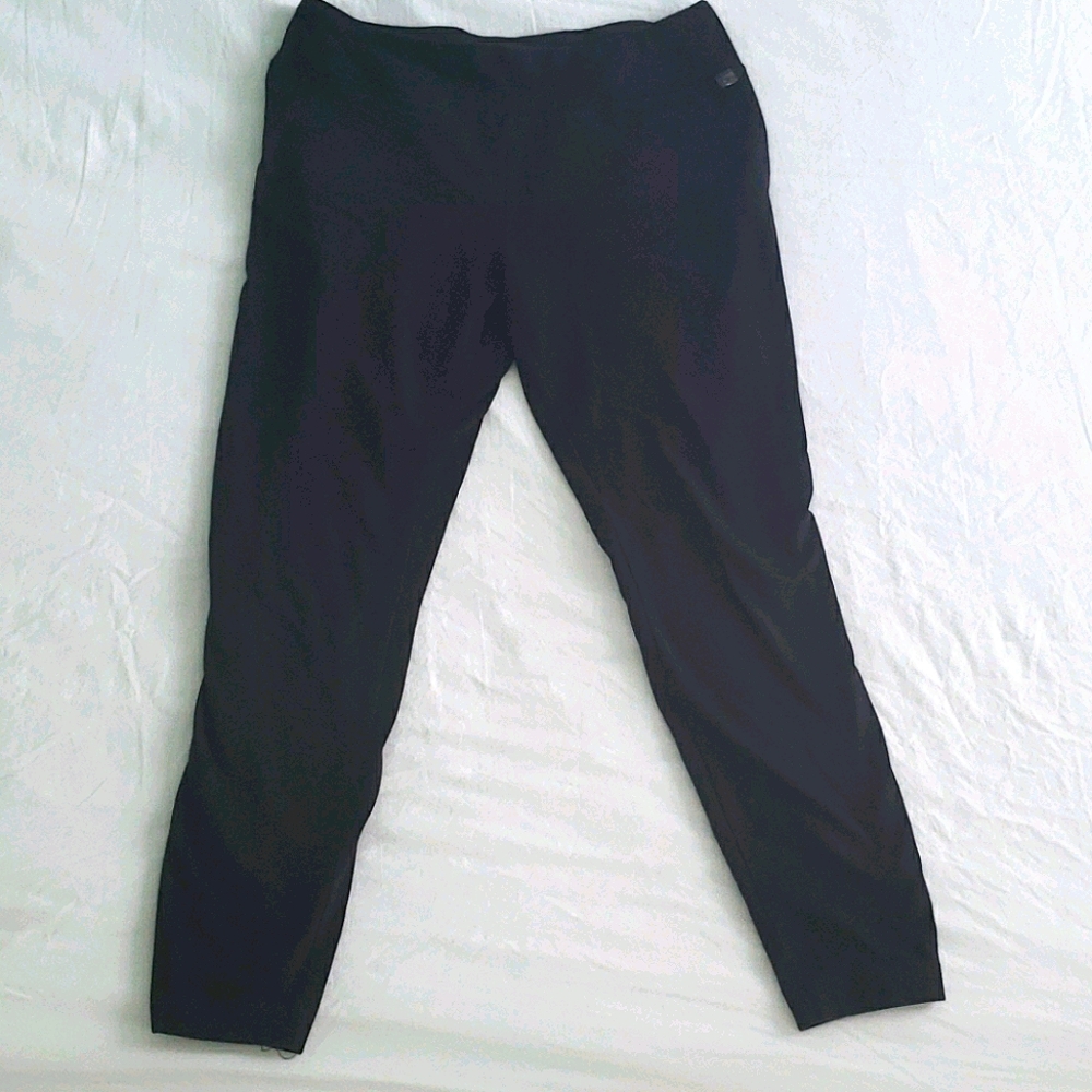 Black-Capri/Leggings-Eddie Bauer-Size PS